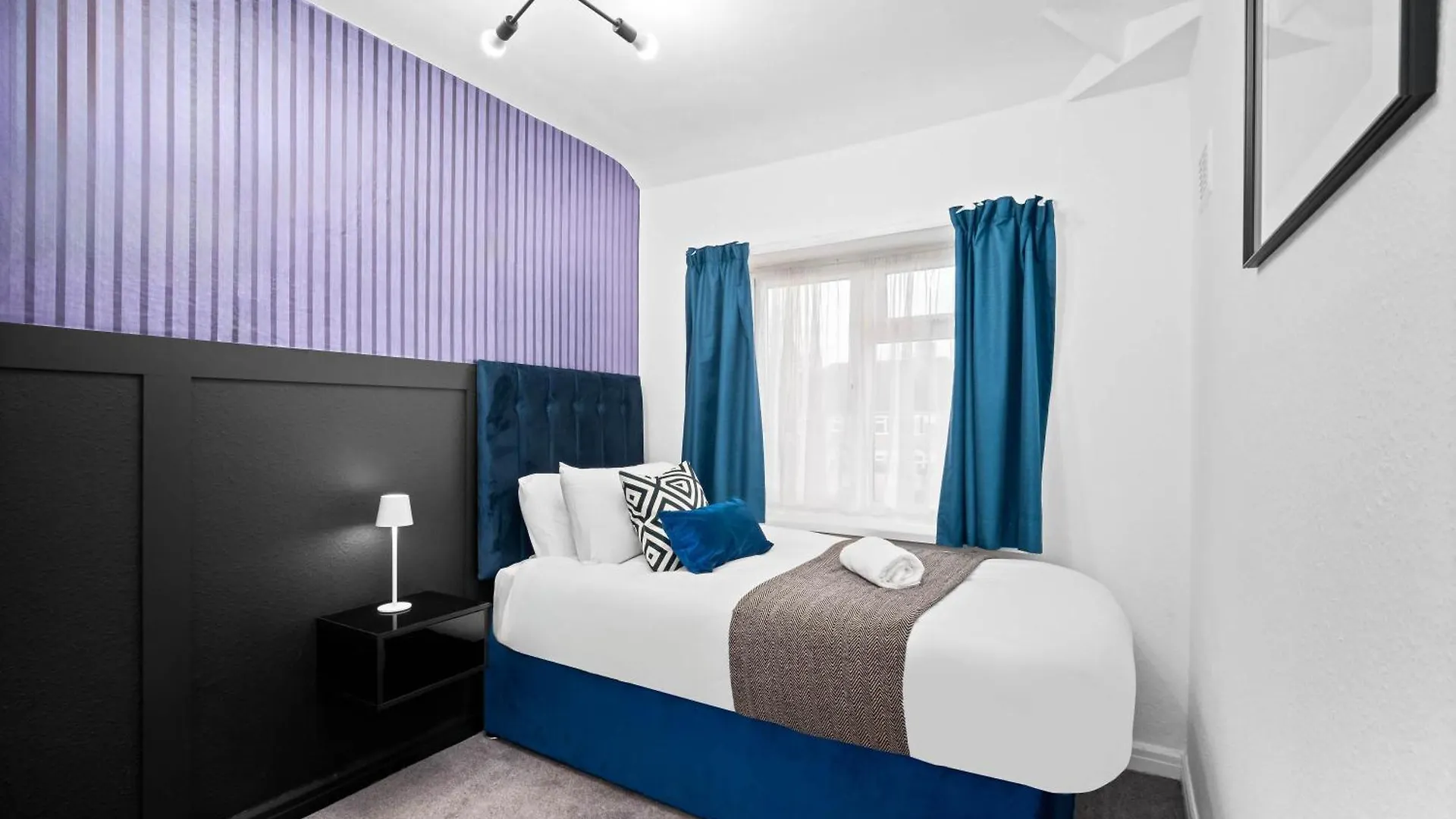 Apartment Stylish 3 Bedroom House - Garden - Pool Table - Parking 165M Birmingham United Kingdom